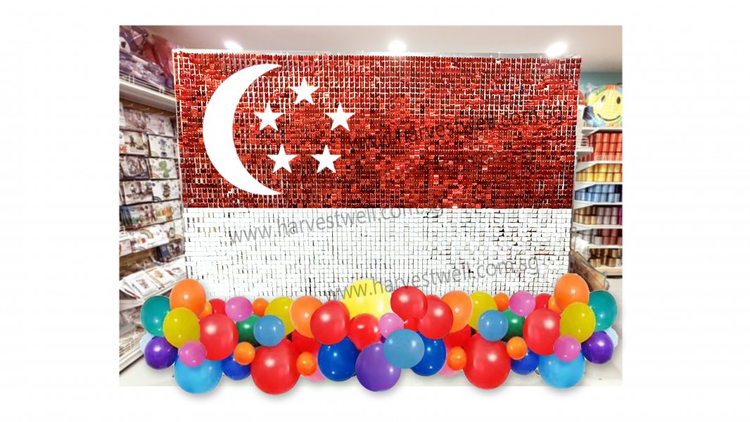 Singapore Flag Shimmery Wall with Balloon Garland